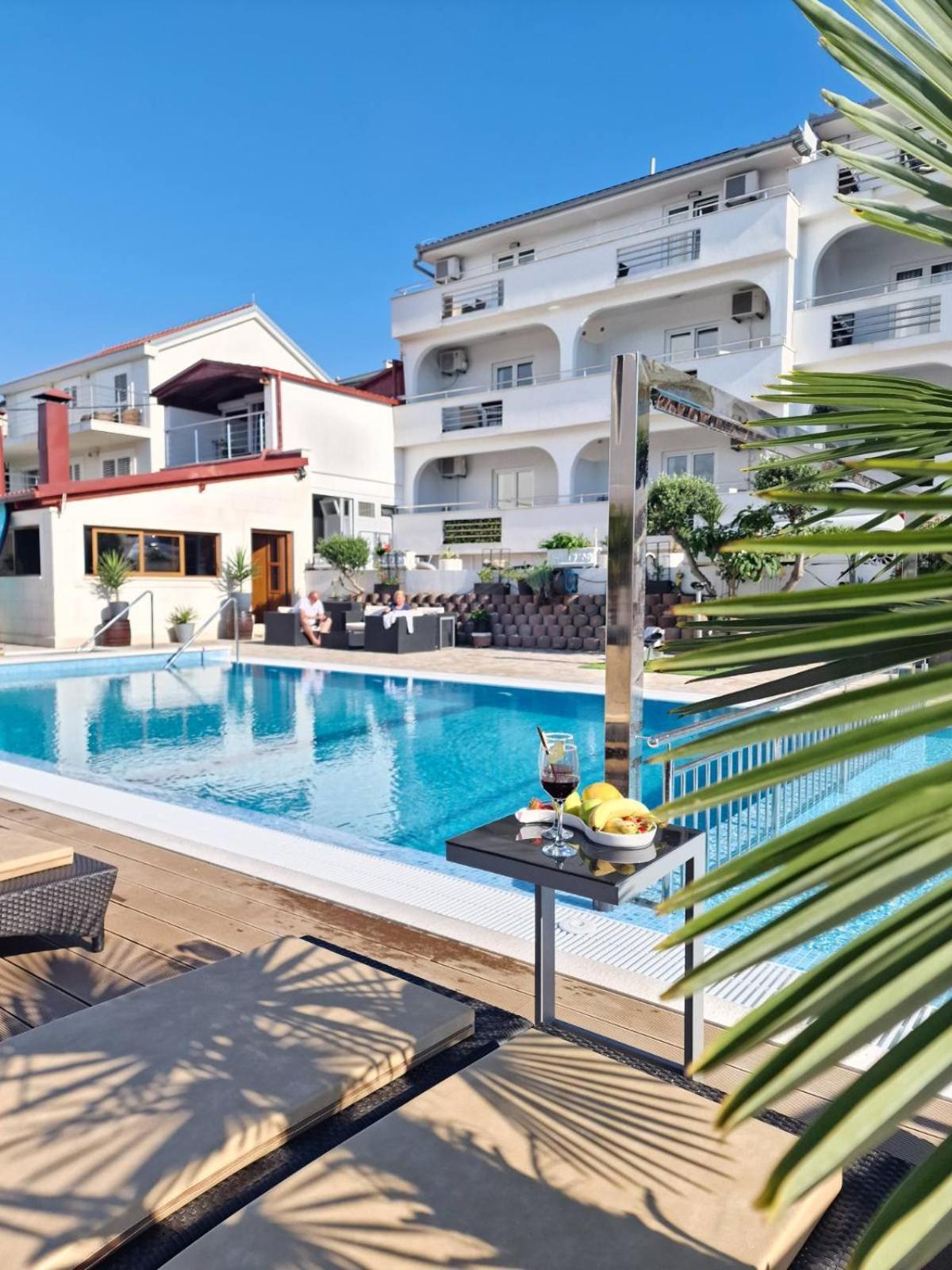 Apartments Silva With A View Of Sea Trogir Exterior foto