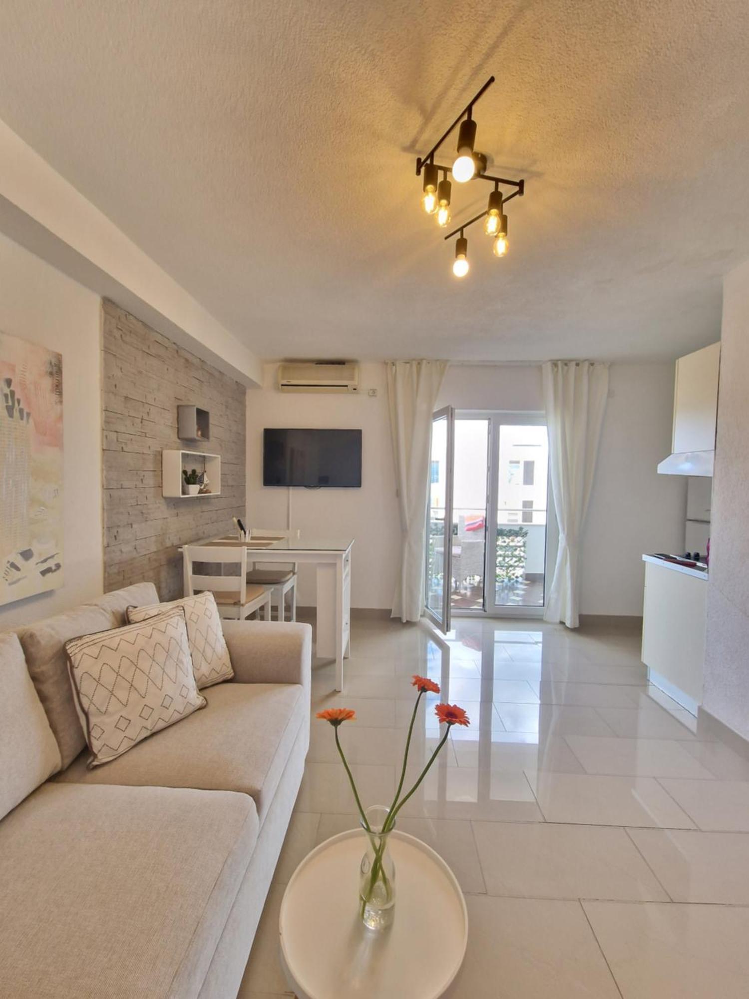 Apartments Silva With A View Of Sea Trogir Exterior foto