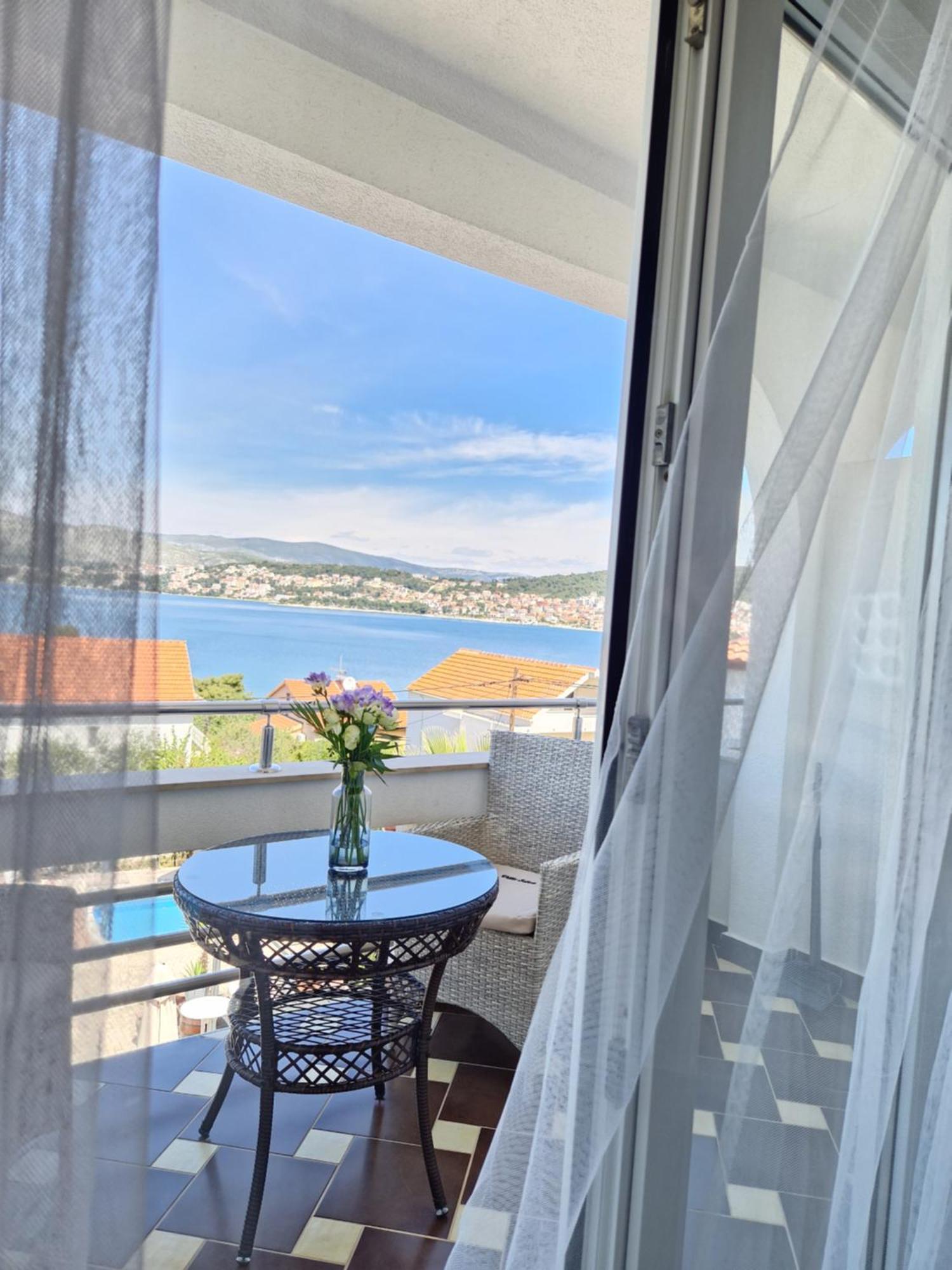 Apartments Silva With A View Of Sea Trogir Cameră foto
