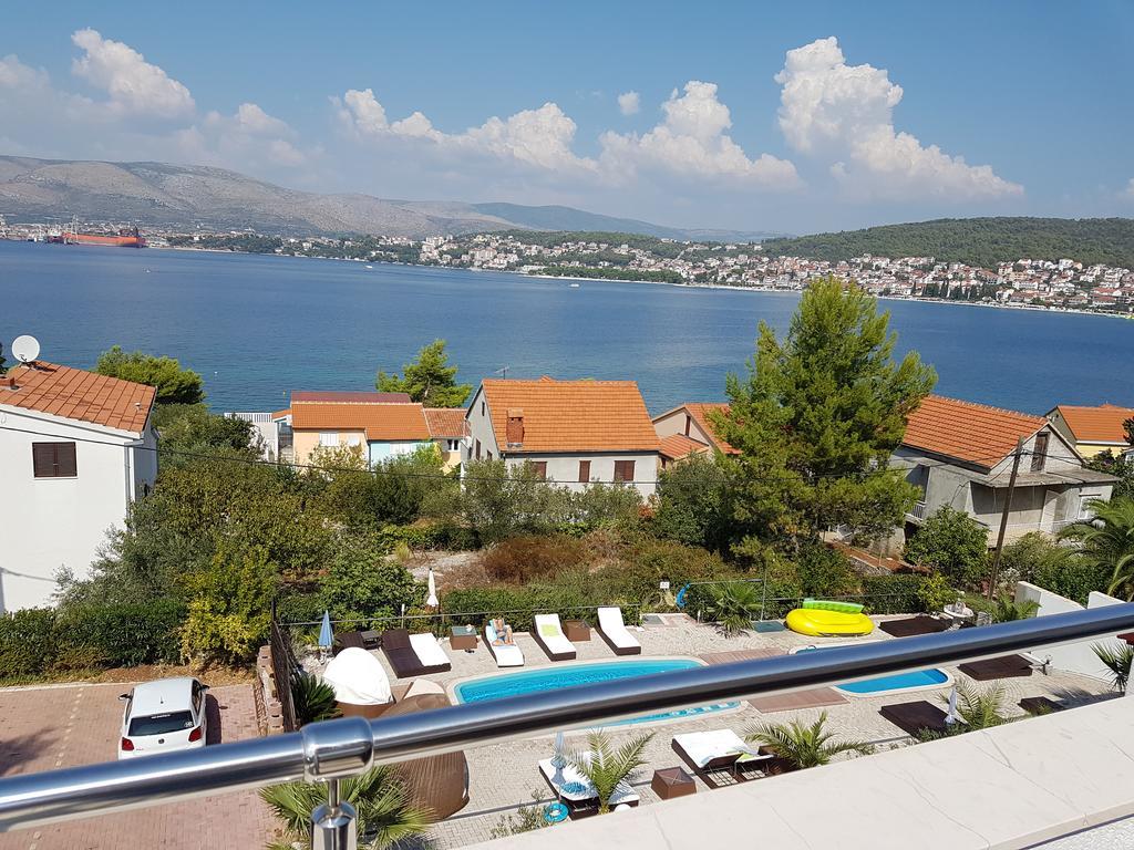 Apartments Silva With A View Of Sea Trogir Exterior foto