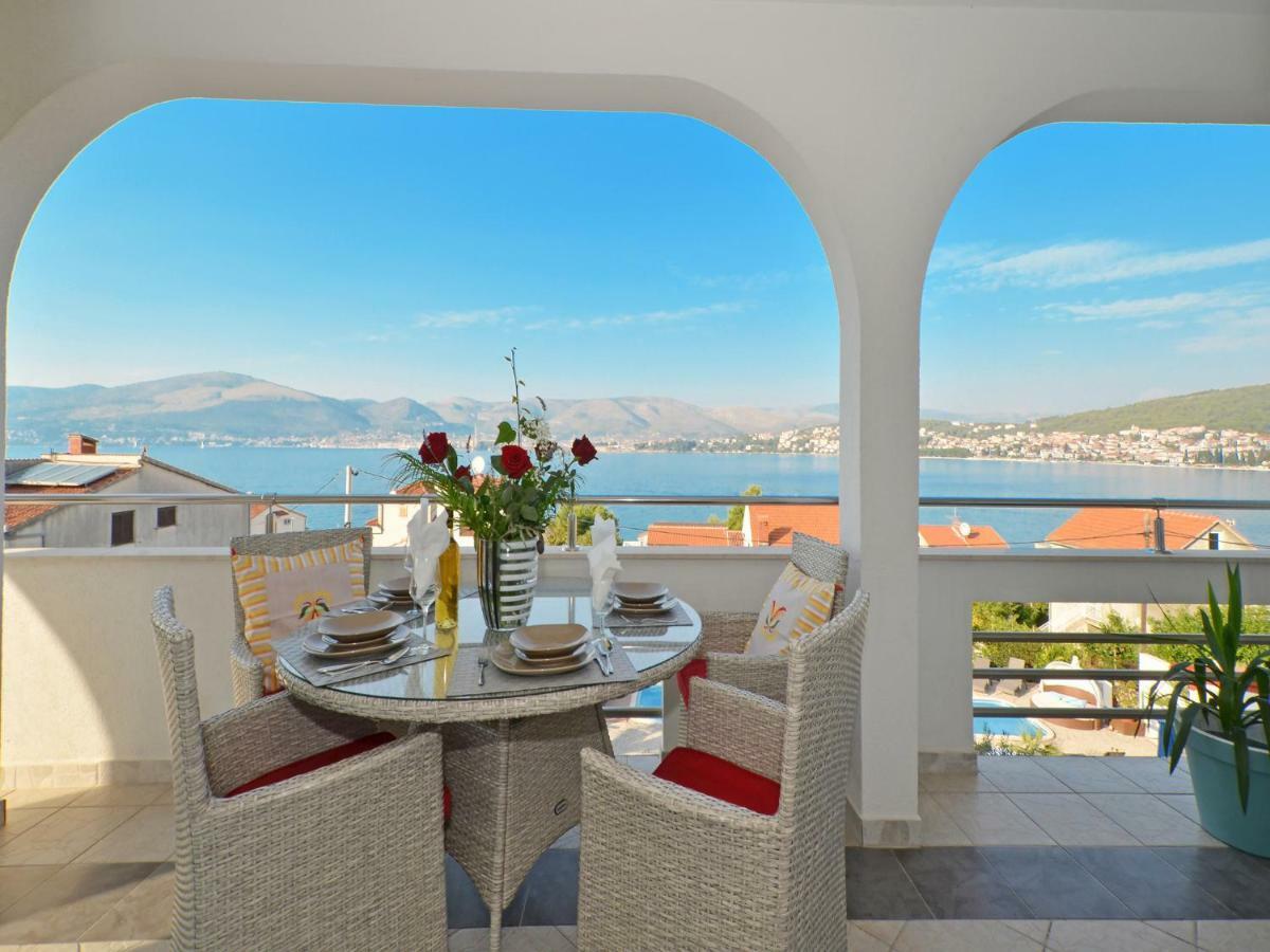 Apartments Silva With A View Of Sea Trogir Exterior foto